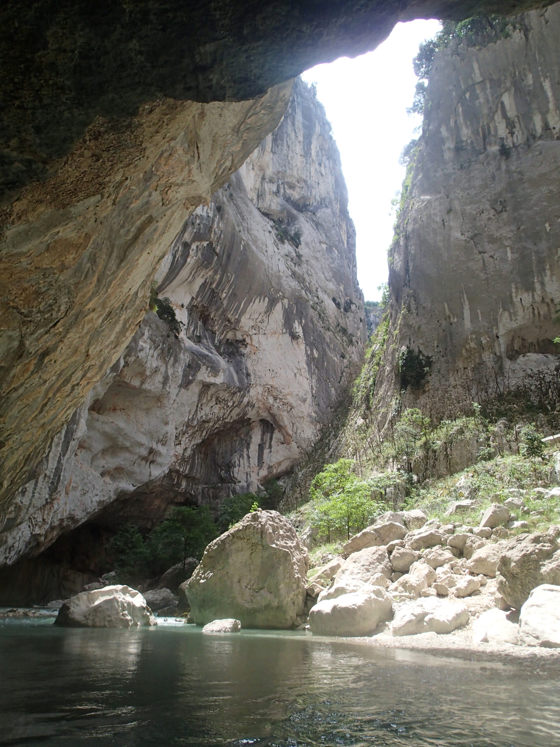 Im unteren Drittel des Verdon wird es eng.